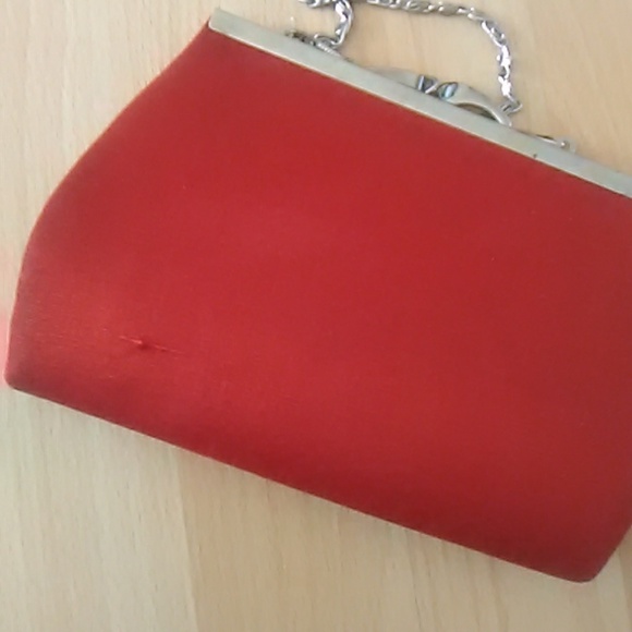 Elegant Red Clutch Bag - Picture 3 of 5